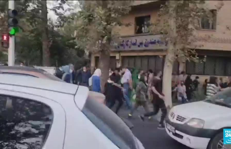 Iran : procès de deux femmes journalistes