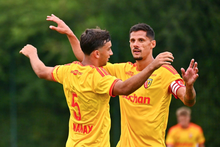 Lens victorieux pour la première de Dino Toppmöller
