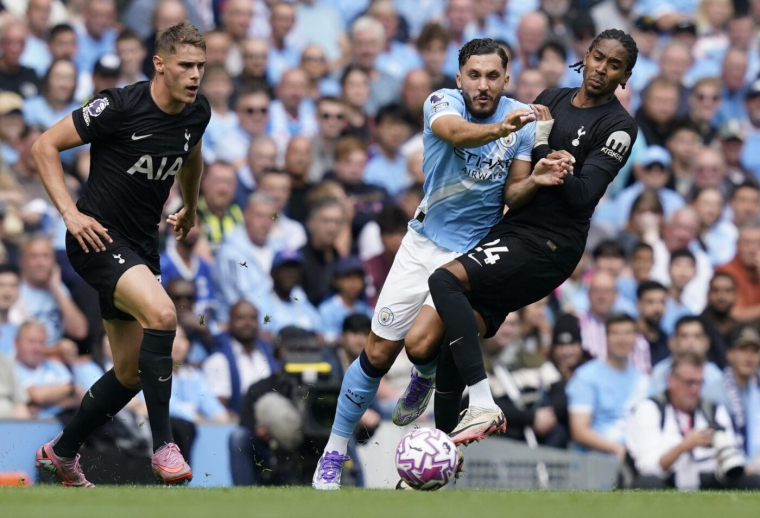 Tottenham surprend Manchester City