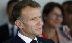 Emmanuel Macron, le 1er septembre 2026, à Mende, dans le sud de la France ( POOL / Guillaume HORCAJUELO )