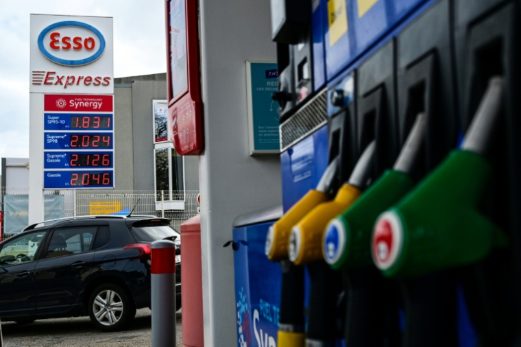 Station-service à Montpellier, dans l'Hérault, le 9 mars 2026. ( AFP / Gabriel BOUYS )