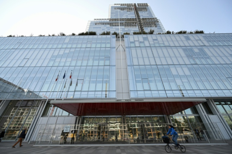 Vue de l'entrée du tribunal de Paris, le 22 mars 2022 ( AFP / Emmanuel DUNAND )