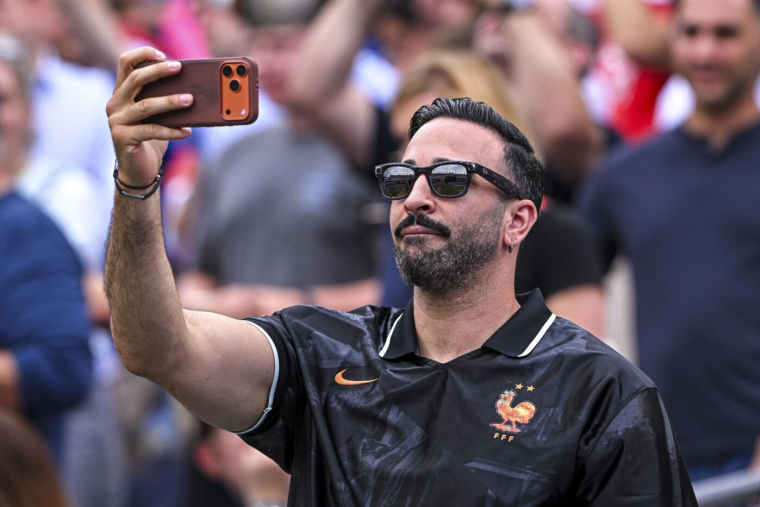 Adil Rami n'est pas du tout « sexiste » : il a des joueuses dans son équipe FIFA