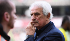 « Pour diriger un club, il faut être là» : Coach Vahid critique son président