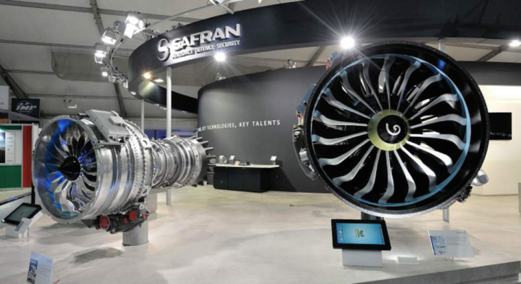 Le moteur Silvercrest de Safran (à gauche) entraîne un retard dans le lancement du Falcon 5X de Dassault Aviation. (© E. Drouin / Safran)