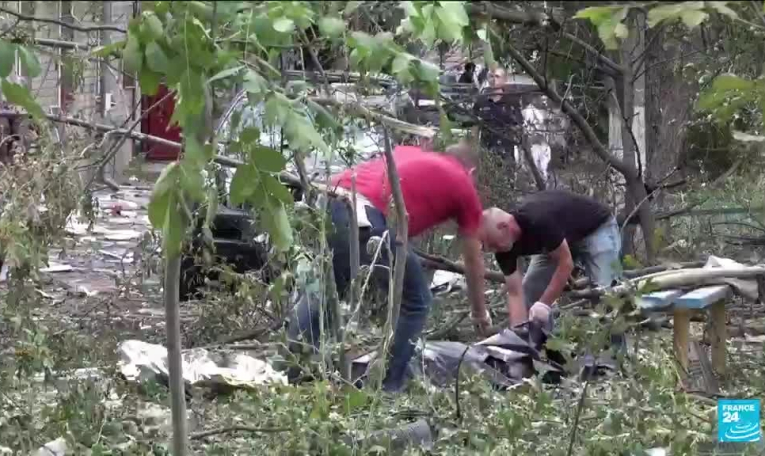 Ukraine : au moins trois personnes sont mortes dans une frappe russe sur une aire de jeux à Mykolaïv