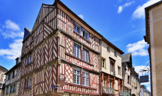 En Ille-et-Vilaine (Rennes sur la photo), les prix ont baissé de 5,8% (ykaiavu / Pixabay)