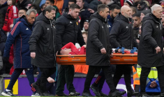 Le docteur de Guardiola explique la hausse des ruptures de ligaments croisés