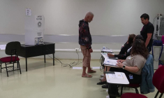 Les Brésiliens commencent à voter pour la présidentielle opposant Lula et Flavio Bolsonaro