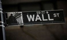 LA BOURSE DE NEW YORK OUVRE EN HAUSSE