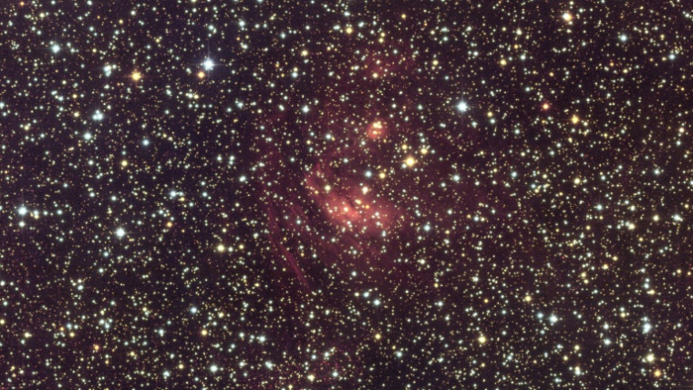 Image diffusée le 23 juin 2026 par l’Agence spatiale européenne et prise le 23 mars 2025 pendant 26 heures par la caméra optique VIS de la sonde Euclid, à laquelle  des couleurs ont été ajoutées à partir d’observations réalisées durant l’été 2025 avec la caméra MegaCam du télescope Canada-France-Hawaï (CFHT-Megacam) à Hawaï, montre le centre de notre Voie lactée ( EUROPEAN SPACE AGENCY / Handout )