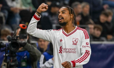 Bradley Barcola juge la Premier League moins tactique que la Ligue 1