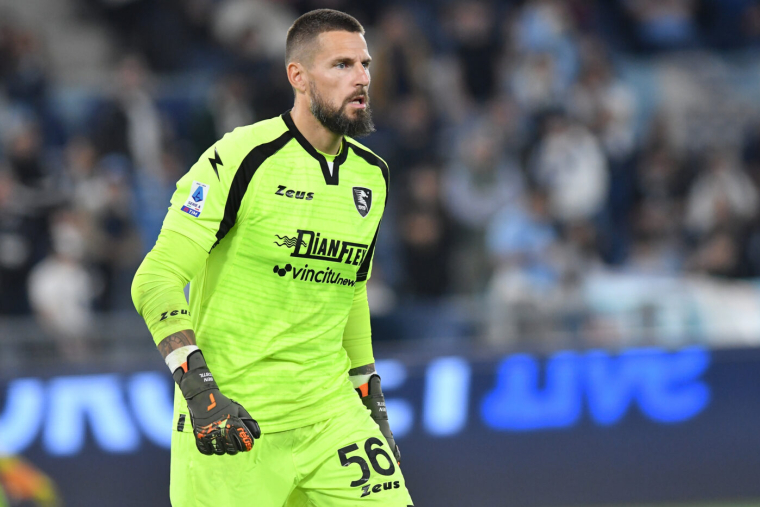 Méga dinguerie : Costil sélectionné par Nasri et Ménez pour participer à la Kings League !