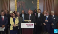 Expiration du "Titre 42" : la crainte d'un afflux "chaotique" aux États-Unis