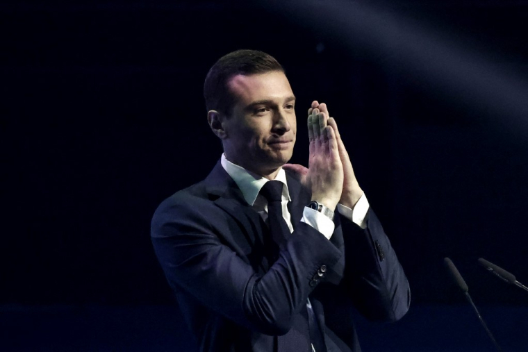 Jordan Bardella à Paris, le 2 juin 2024. ( AFP / STEPHANE DE SAKUTIN )