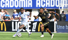 Strasbourg et Auxerre démarrent bien, Angers mate le Paris FC