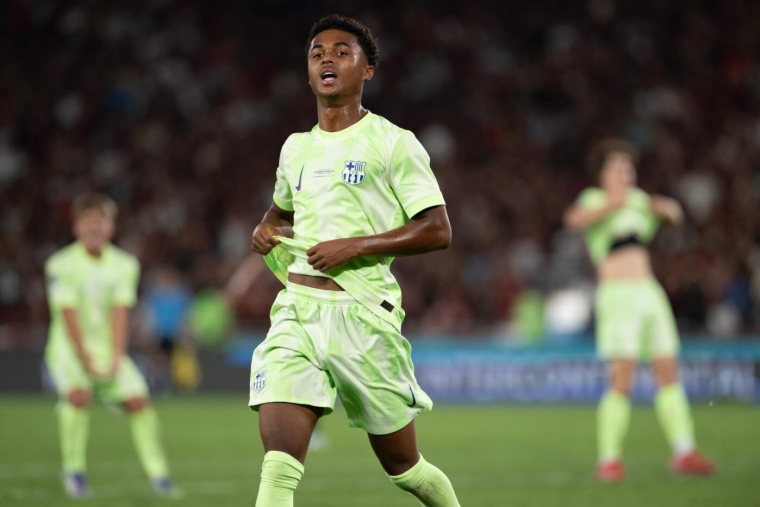 Le Barça prolonge un fils Kluivert