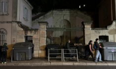 Marseille : des lycéens bloquent l'entrée du lycée Saint-Charles