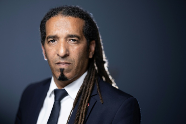 Le député écologiste Steevy Gustave pose le 25 juillet 2024 à Paris ( AFP / JOEL SAGET )