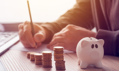 L'été est encore la bonne période pour souscrire un crédit immobilier.(Crédits:Adobe Stock)