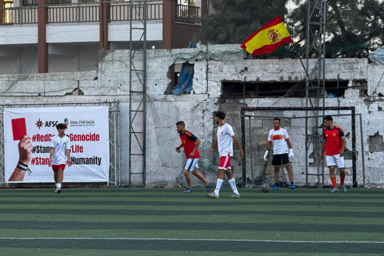 Une photo de foot à Gaza retirée d’une exposition devra être réinstallée