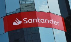 Le logo de la banque Santander est photographié à Mexico