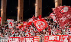 Comment la France traite-t-elle les supporters étrangers ?