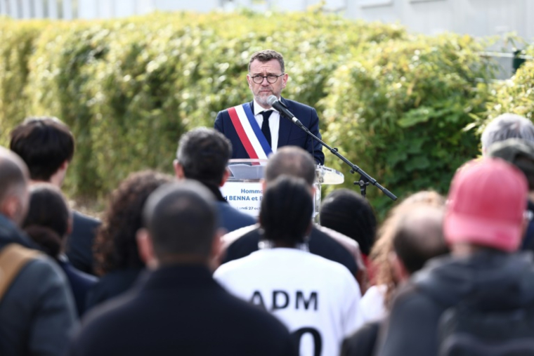 Olivier Klein, maire sortant de Clichy-sous-Bois (Seine-Saint-Denis), lors des 20 ans de la mort de Zyed et Bouna, le 27 octobre 2025 à Clichy-sous-Bois ( AFP / Thibaud MORITZ )