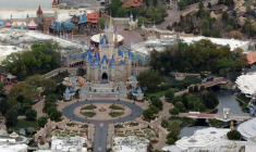 USA: LA RÉOUVERTURE DU PARC DISNEY WORLD MAINTENUE À SAMEDI