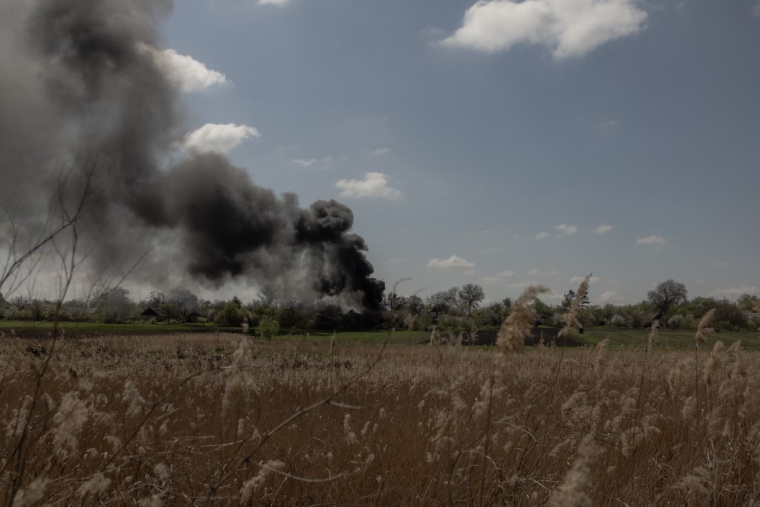 Un maison détruite par une attaque dans la région de Pokrovsk, en Ukraine, le 22 avril 2025. ( AFP / ROMAN PILIPEY )