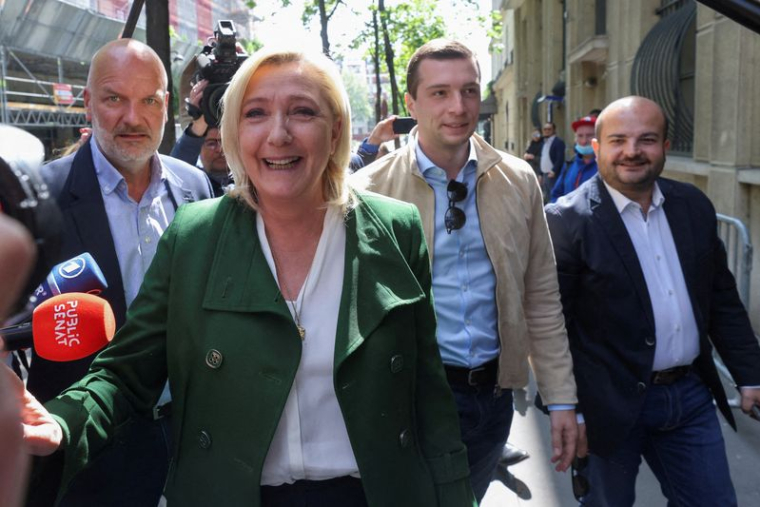 LE PEN MET SES ESPOIRS DANS LES CIRCONSCRIPTIONS OÙ LE RN EST ARRIVÉ EN TÊTE À LA PRÉSIDENTIELLE