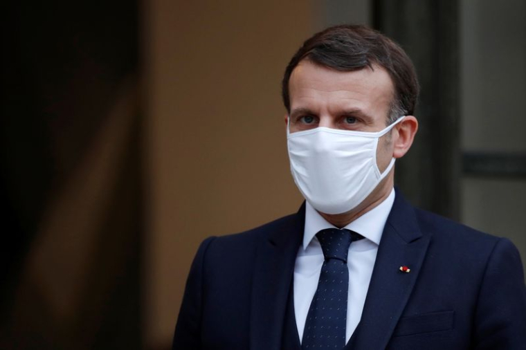MACRON SOUTIENT L'APPROCHE EUROPÉENNE EN MATIÈRE DES VACCINS