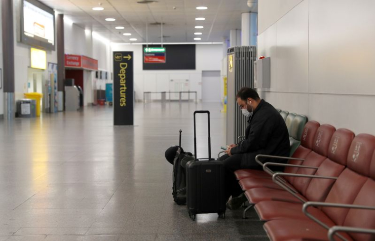 GRANDE-BRETAGNE: LES COMPAGNIES AÉRIENNES ET LES VACANCIERS SE PRÉPARENT À UNE REPRISE LIMITÉE DES VOYAGES