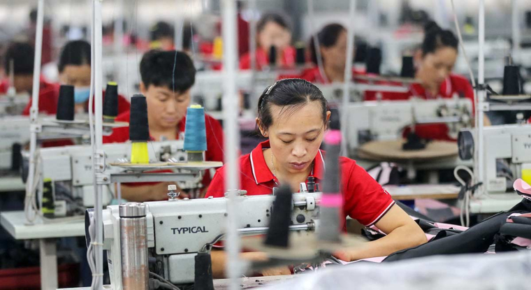 La levée des restrictions liées à la pandémie de Covid, notamment à Shanghai, a permis à l'activité manufacturière de rebondir en juin. (© AFP)