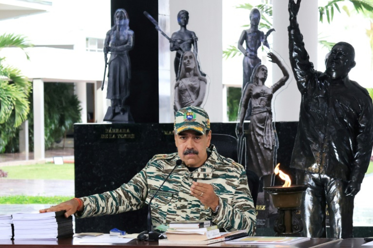 Le président vénézuélien Nicolas Maduro lors d'une réunion avec le haut commandement militaire à Caracas, au Venezuela, le 5 septembre 2025 ( Venezuelan Presidency / JHONN ZERPA )