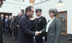 Arrivée de Sébastien Lecornu pour l'inauguration d'un collège de l'Eure