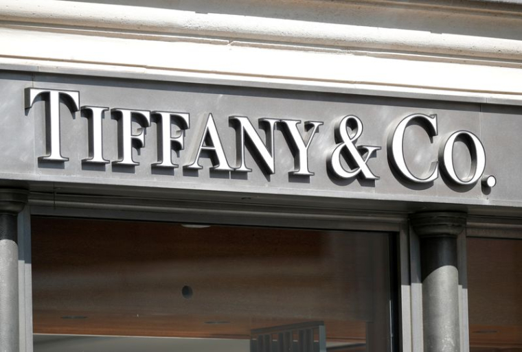 LA CE A APPROUVÉ LE PROJET DE MARIAGE ENTRE TIFFANY ET LVMH