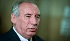 Le président du MoDem et ex-Premier ministre français François Bayrou au palais de justice de Paris, le 9 septembre 2026 ( AFP / LOU BENOIST )