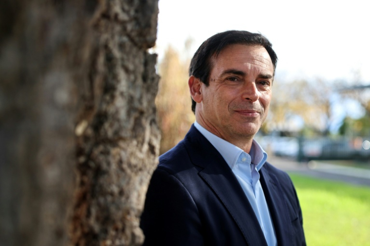 François-Xavier Ceccoli, député du groupe Les Républicains, pose à San-Giuliano, en Corse, le 5 décembre 2025 ( AFP / Pascal POCHARD-CASABIANCA )
