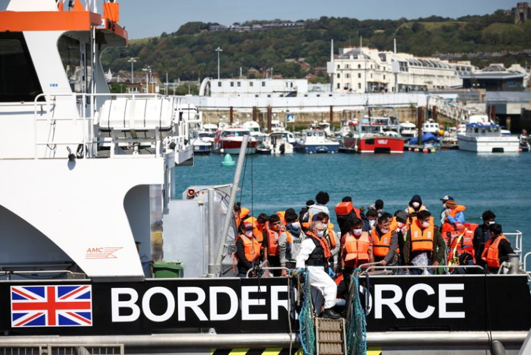 MIGRANTS: LA FRANCE N'ACCEPTERA "AUCUN CHANTAGE FINANCIER" DE LONDRES