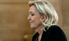 Marine Le Pen au tribunal de Paris, le 20 janvier 2026 ( AFP / Bertrand GUAY )