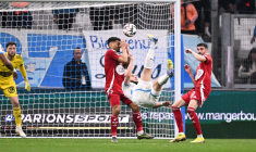 Deux retournés acrobatiques dans les plus beaux buts de Ligue 1