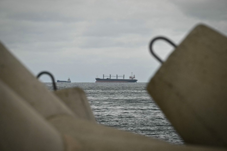 Un navire au large de la Bulgarie, le 13 octobre 2026. ( AFP / NIKOLAY DOYCHINOV )