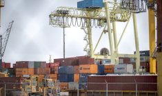 ( AFP / ANDREJ IVANOV )