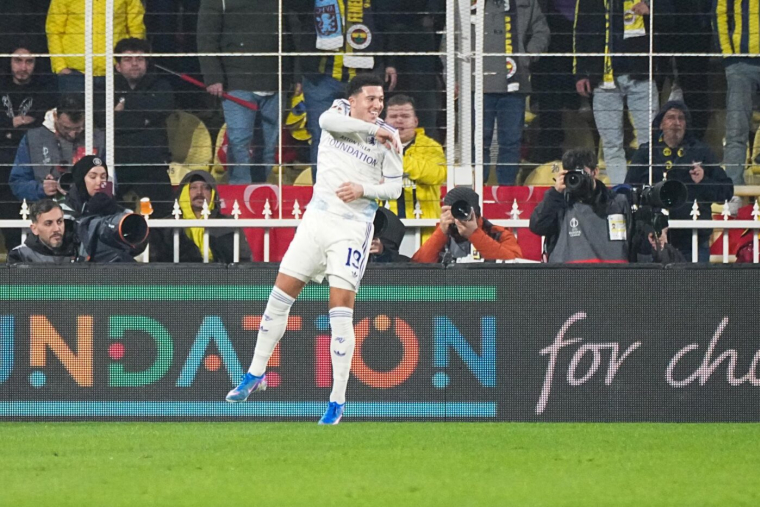 Premier but avec Aston Villa pour Jadon Sancho !