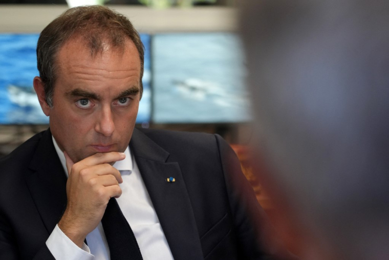 Sébastien Lecornu à Dzaoudzi, en 26 août 2026. ( AFP / MARINE GACHET )