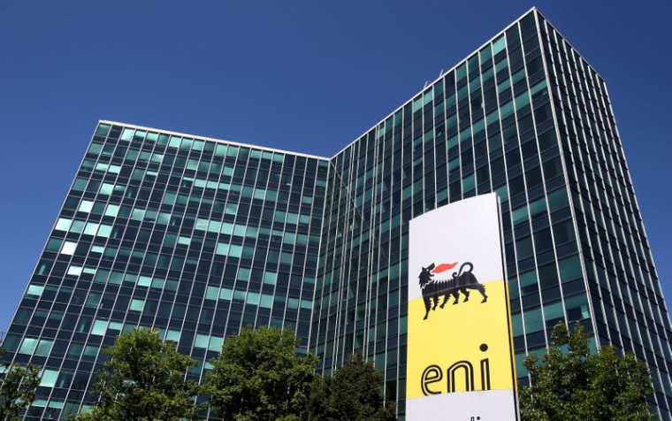 ENI POURRAIT INTRODUIRE EN BOURSE SA NOUVELLE DIVISION D'ÉNERGIE RENOUVELABLE