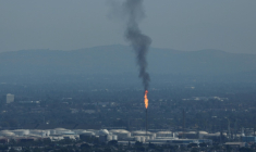 Le site d'une raffinerie de pétrole à Los Angeles, en Californie, le 29 août 2025 ( AFP / Patrick T. Fallon )