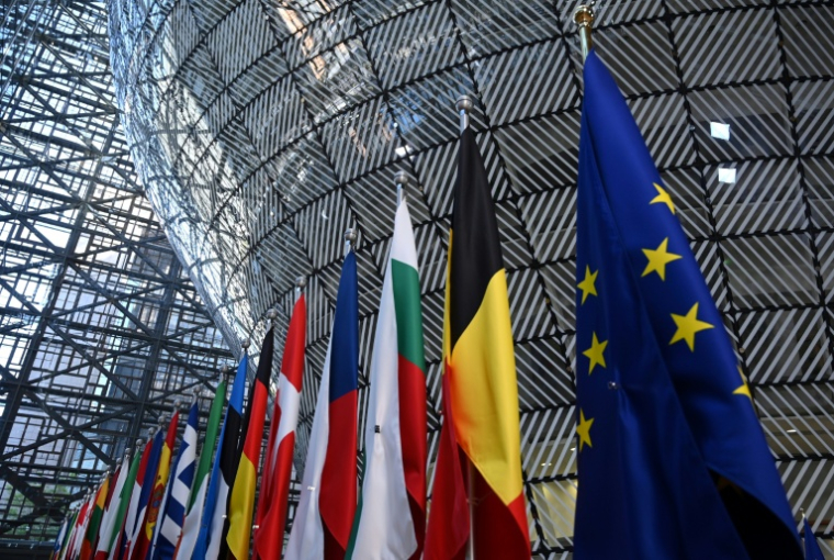 la Commission européenne a proposé vendredi d'assouplir sa tarification du carbone, pilier de la politique environnementale de l'UE, au cœur d'une bataille féroce entre Etats, industriels et ONG ( AFP / EMMANUEL DUNAND )