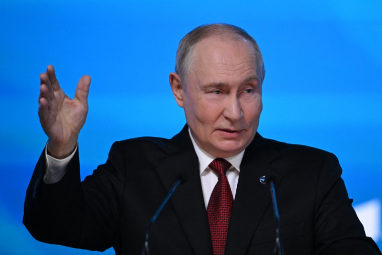 Vladimir Poutine à Moscou, en Russie, le 1er octobre 2026. ( AFP / IGOR IVANKO )